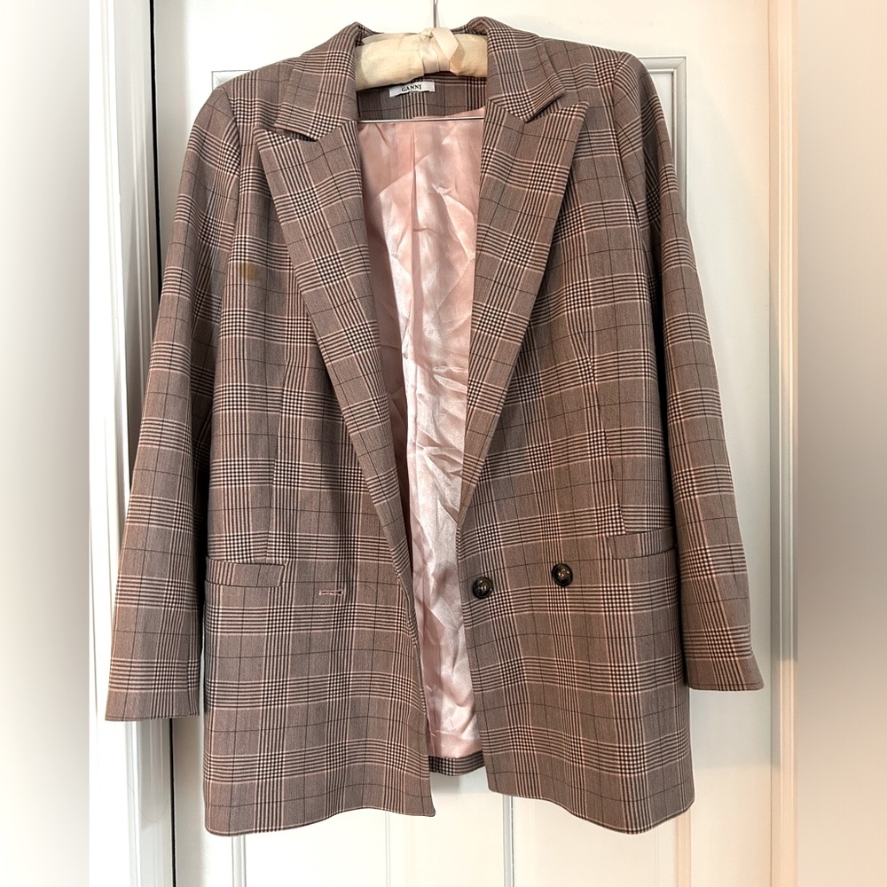 Scandi chic GANNI set pink check blazer and trousers